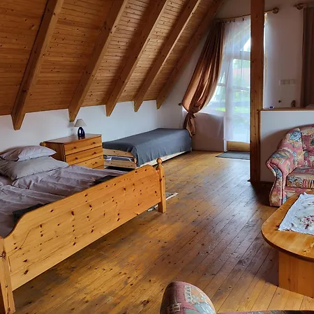 Vakantiehuis Rozsa Porta Vonyarcvashegy